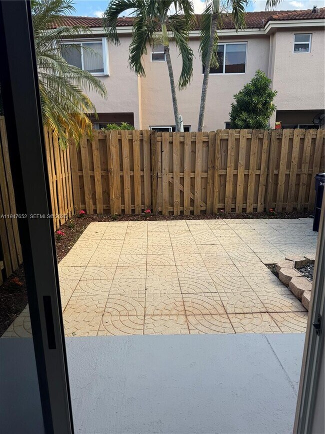 Building Photo - 14311 SW 96th St