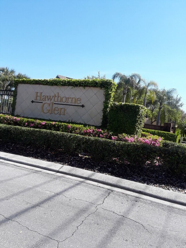 Building Photo - 3/2.5 Townhouse upgraded! UCF students welcome