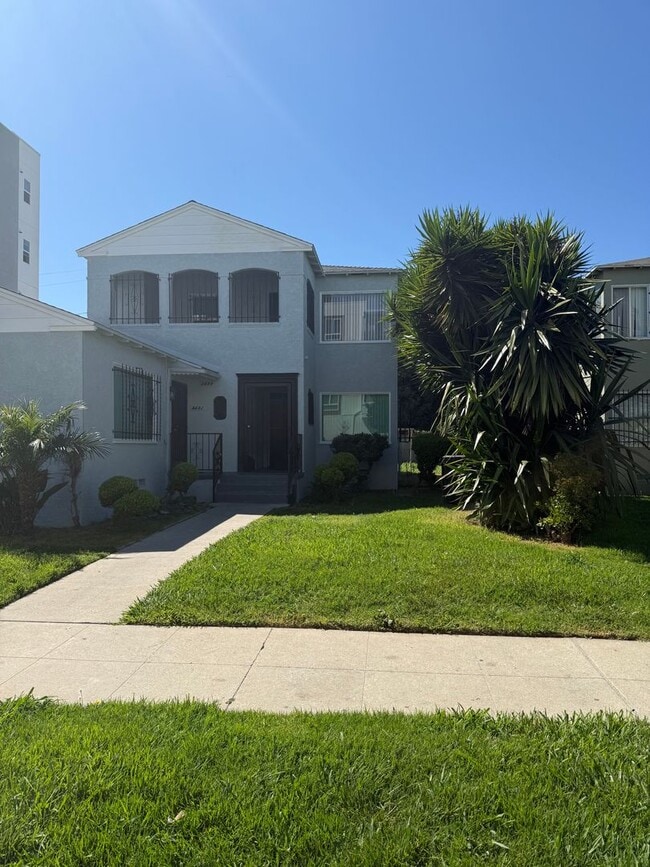 Building Photo - FOR RENT — COMPLETELY REMODELED Apartment