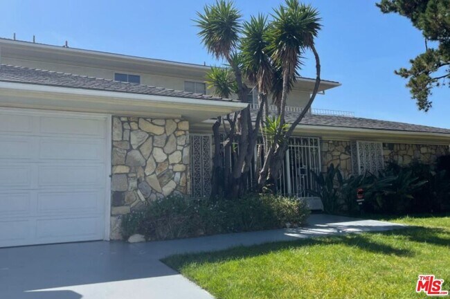 Building Photo - 5238 Los Encantos Way