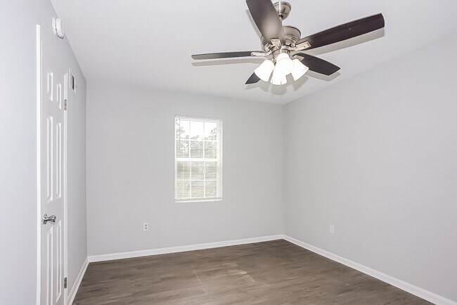 Building Photo - Charming 3 Bedroom in Martinez