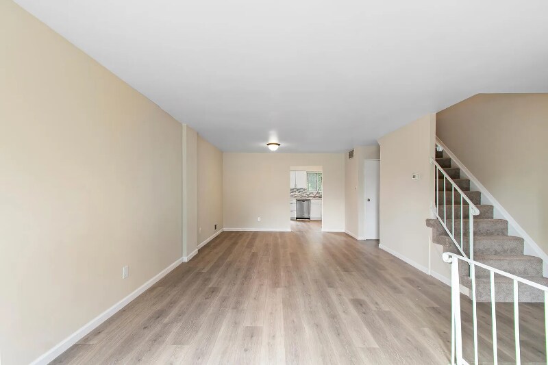 Building Photo - 1630 Forest Hill Rd