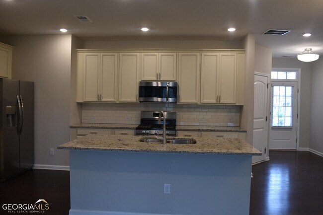 Building Photo - 4040 Bryton Trace Dr