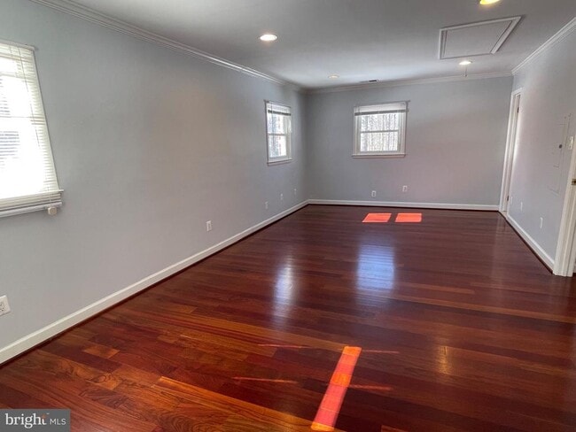 Building Photo - 5300 Summit Dr