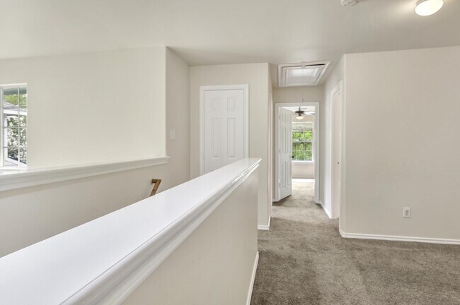 Building Photo - 39 S Camellia Grove Cir