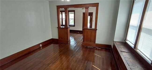 Building Photo - 120 Fulkerson St