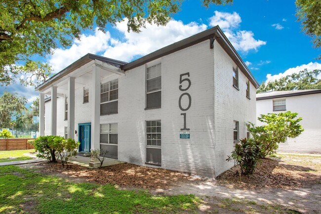 Interior Photo - The Henry Apartments | 1 & 2 Bedroom Apartments in Plant City, FL