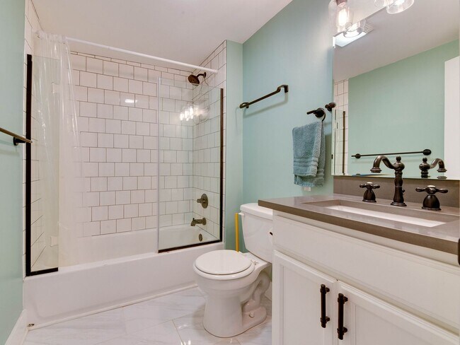 Building Photo - Updated and well appointed home in the his...