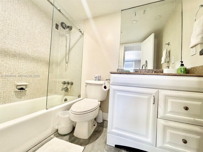 Building Photo - 3901 S Ocean Dr