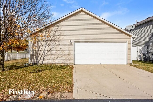 Building Photo - 12121 Belfry Dr