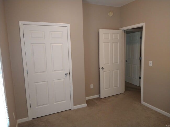 Building Photo - 315 Victoria Station Way