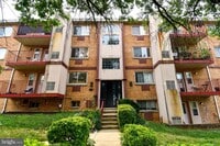 Building Photo - 4116 Ames St NE