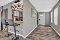Building Photo - 3323 Myrtle Ave N