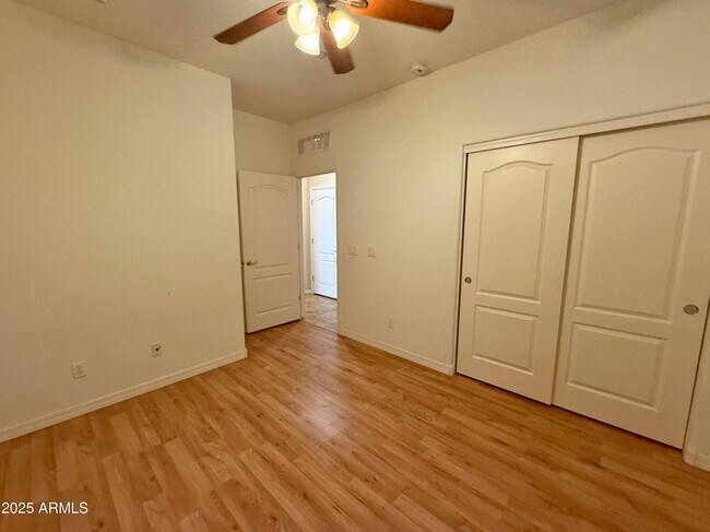 Building Photo - 7911 S 50th Ln