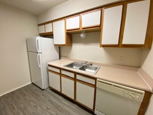 Building Photo - 1 Bed, 1 Bath, downstairs at The Haven