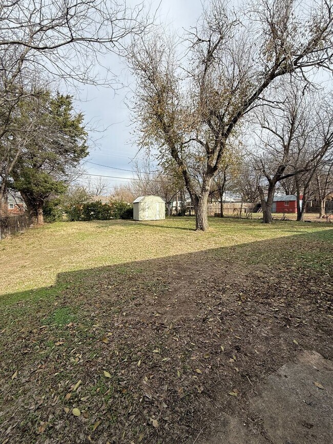 Building Photo - Charming 2 bedroom, 1 bathroom home in Norman