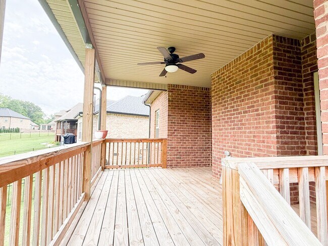 Building Photo - 1727 Oak Frst Dr