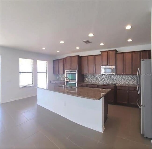 Building Photo - 1052 Ketzal Dr