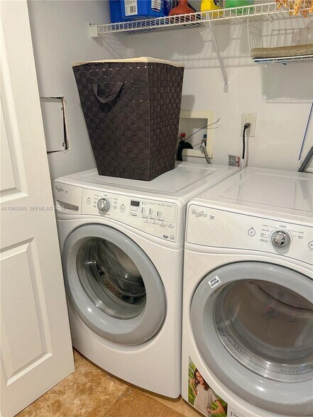 Building Photo - 19501 W Country Club Dr