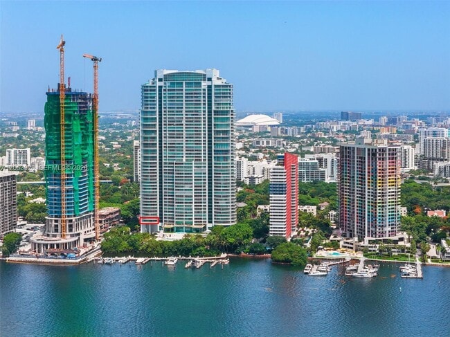 Building Photo - 1643 Brickell Ave
