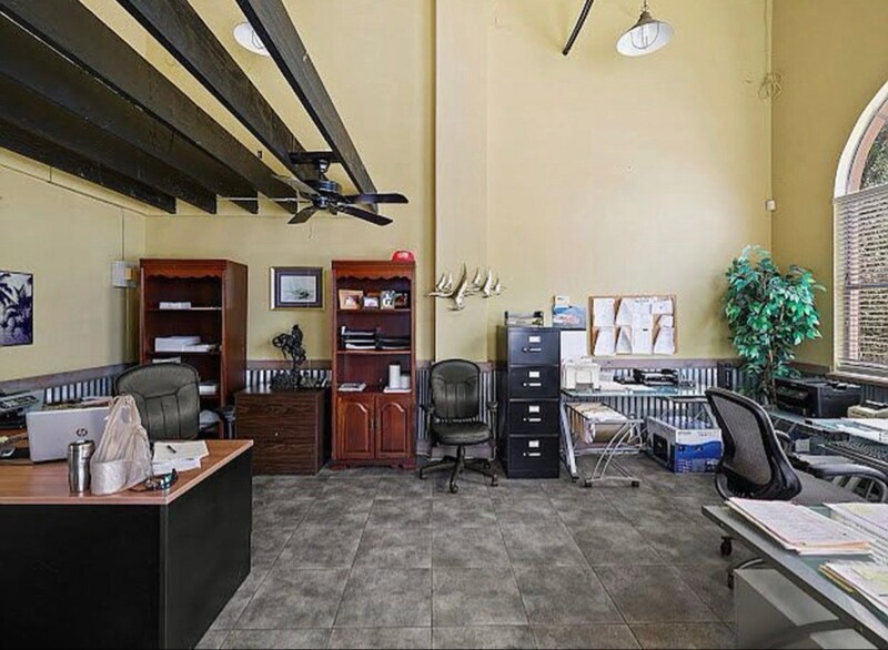 Building Photo - 434 NE 3rd Ave