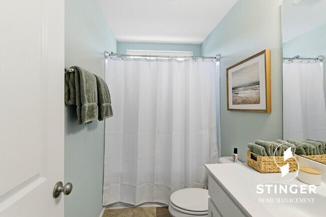 Building Photo - 9 Camp Saxton Way