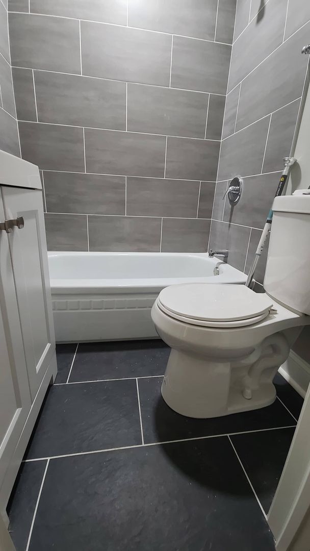 Building Photo - 3 Bed, 1.5 Bath House for Rent in Port Ric...