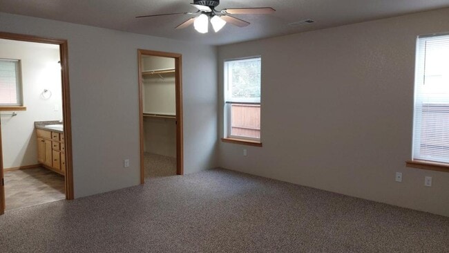 Building Photo - 1034 SW Princeton Pl