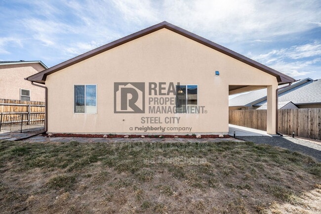 Building Photo - 21 Arrowsmith Dr