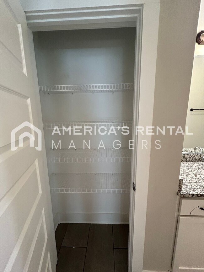 Building Photo - Home for Rent in Lake Cyrus! Available to View Now!!!