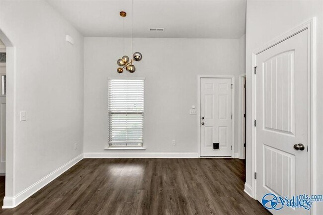 Building Photo - 283 Harold Murphy Dr