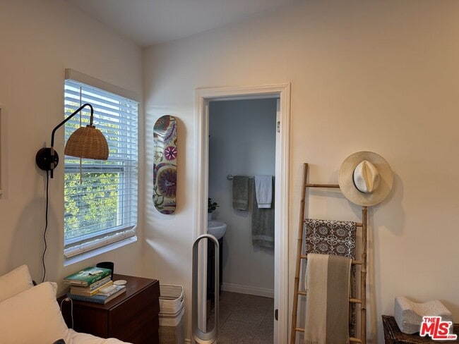 Building Photo - 2639 6th St