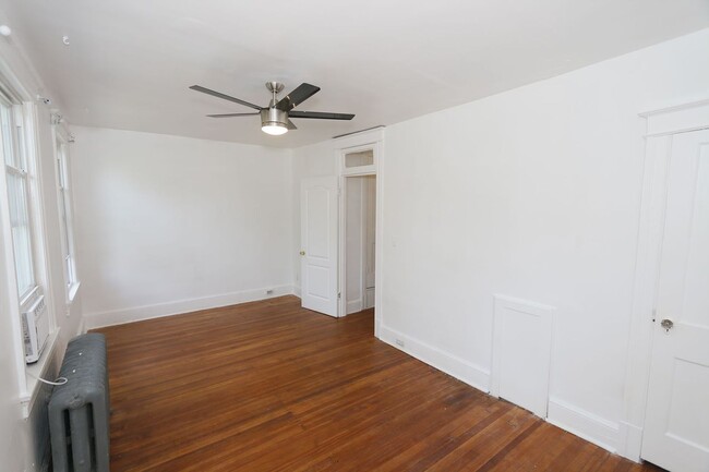 Building Photo - Lovely 3 bedroom home near Howard Universt...