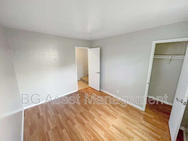 Building Photo - 106 Avian Dr