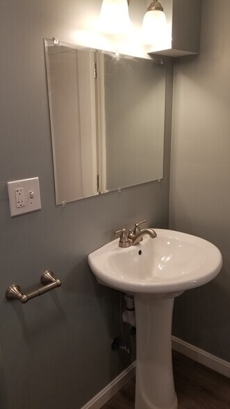 Bathroom - 49 S Spring St