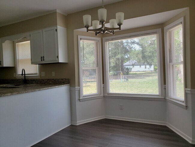 Building Photo - 1960 Windlock Dr