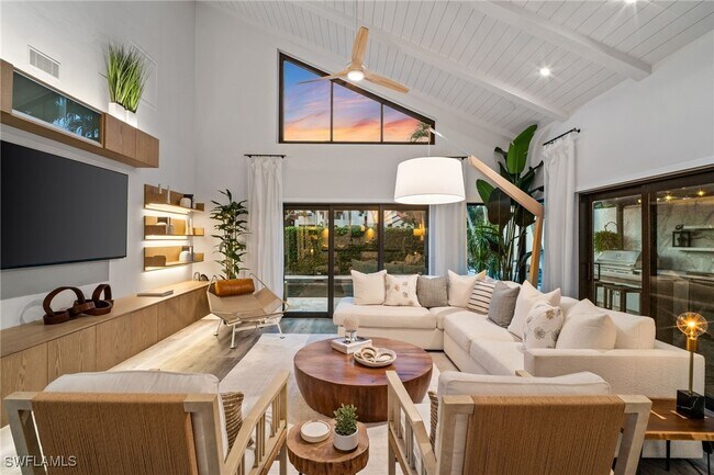 Building Photo - 504 Tierra Mar Ln E