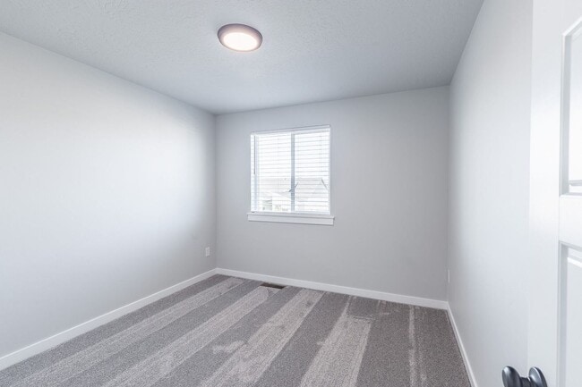 Building Photo - New 4 Bed 2.5 Bath House in Star