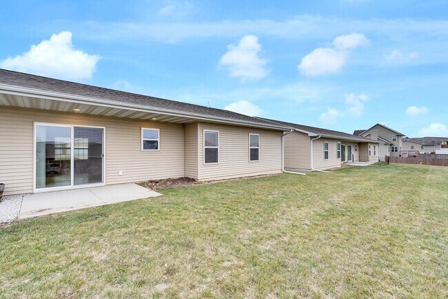 Building Photo - 5483 Summerland Drive