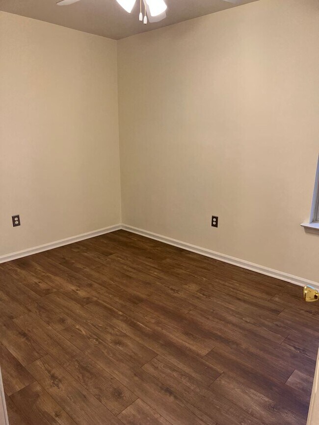 Building Photo - Lovely Bethlehem Township single family ho...