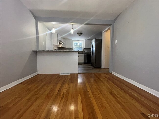 Building Photo - 3 Wills Dr