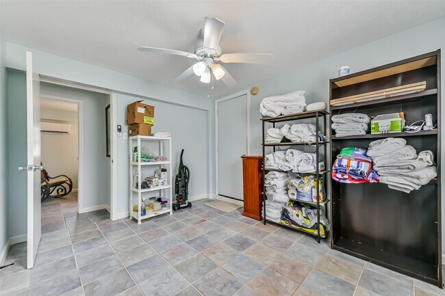 Building Photo - 16542 E Bayside Way