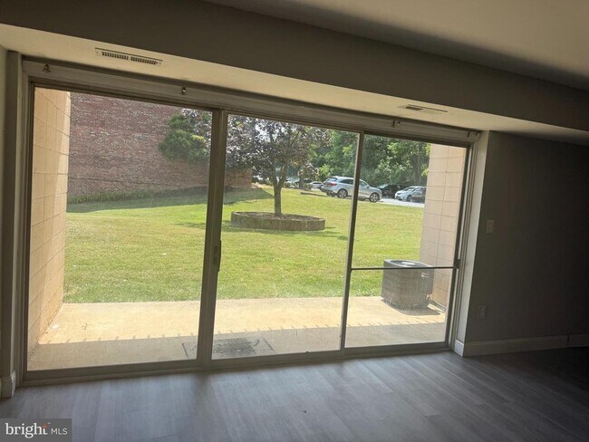 Building Photo - 5534 Karen Elaine Dr