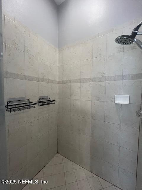 Building Photo - 13985 Fish Eagle Dr E