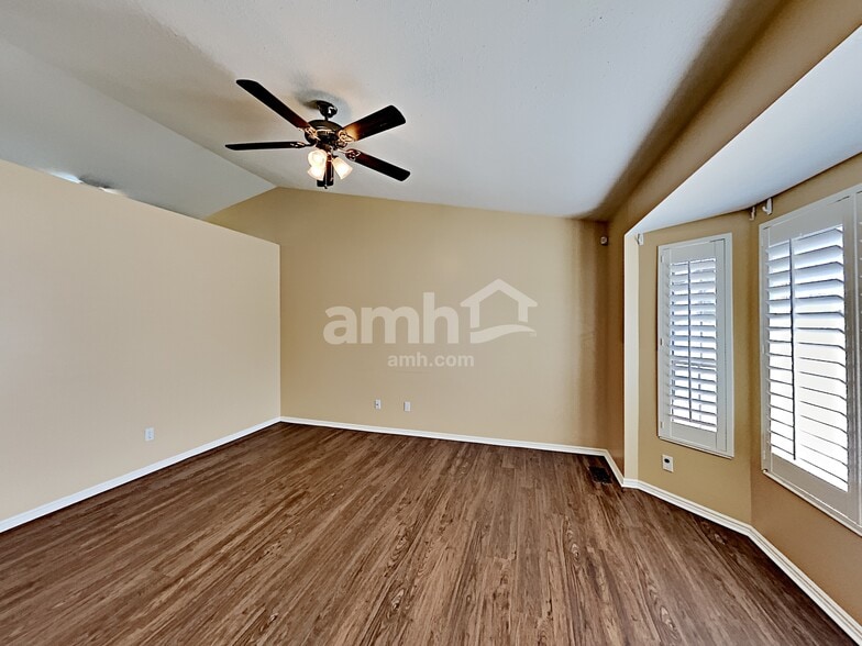 Building Photo - 5729 S 4075 W