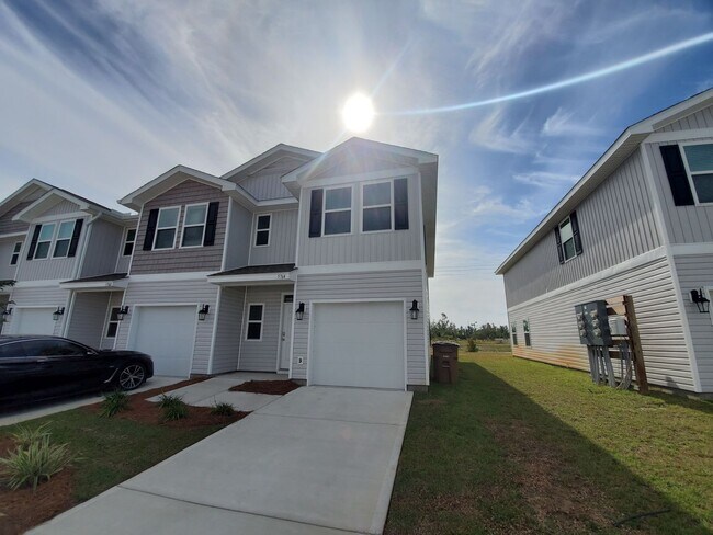 Primary Photo - 5764 Callaway Cir