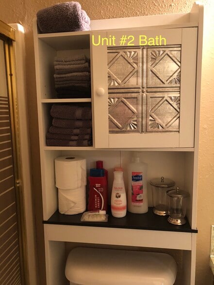 #2 Bathroom - 450 Stevens Ave