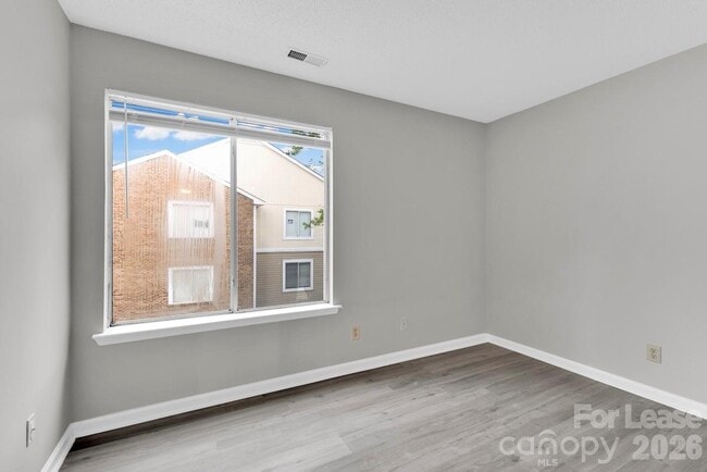 Building Photo - 9531 University Terrace Dr