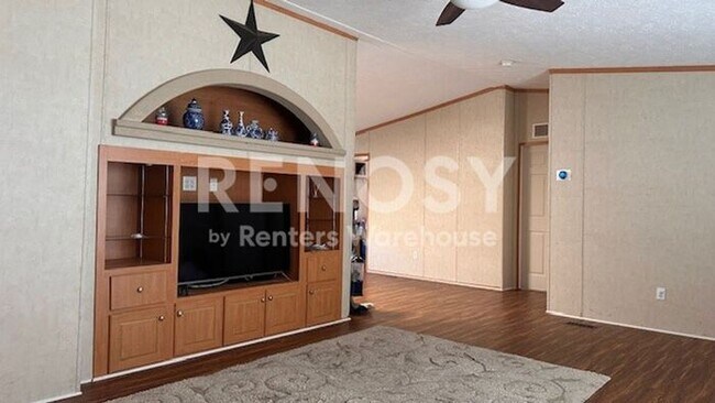 Building Photo - 2.7 Acres in Nevada!  Horses Welcome!!!