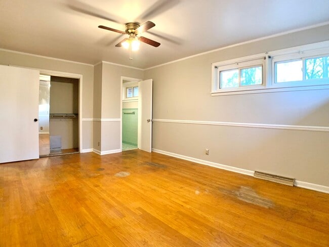 Building Photo - 30 Bunker Hill Rd